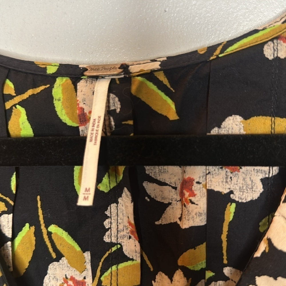 Free People Medium Black Floral Ruffle Collar Mini Dress / Tunic Top - Picture 2 of 3